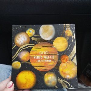 Dido Venus eyeshadow pallette